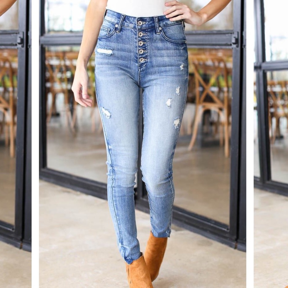 Boutique high rise distressed skinny jeans